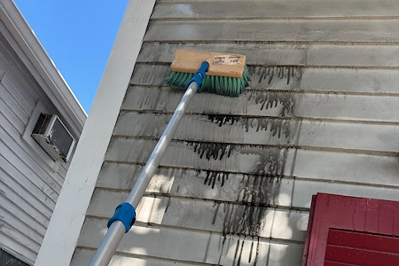 Soft Washing vs Pressure Washing: What’s Best for Key West Homes? Thumbnail