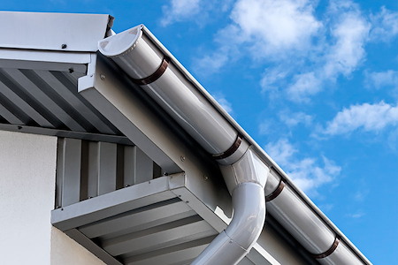 Why Regular Gutter Cleaning Is a Must for Florida Homes Thumbnail
